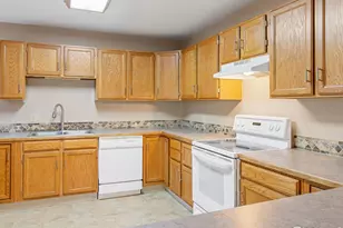 1050 S St Vrain Ave, Estes Park, CO 80517 - Photo 9