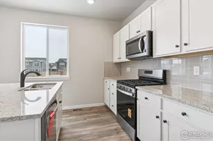 924 Harvard St, Johnstown, CO 80534 - Photo 9