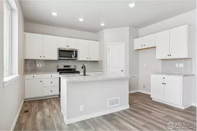 924 Harvard St, Johnstown, CO 80534 - Photo 11