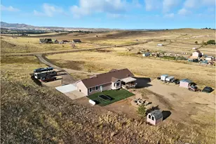 2272 Golden Valley Rd, Loveland, CO 80537 - Photo 7