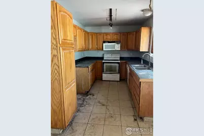 401 N 30th Ave, Greeley, CO 80631 - Photo 9