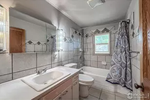 818 Hover St, Longmont, CO 80501 - Photo 13