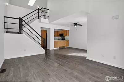 2148 Meadow Ct, Longmont, CO 80501 - Photo 7