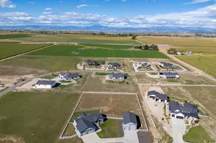 9441 Meadow Farms Dr, Milliken, CO 80543 - Photo 37