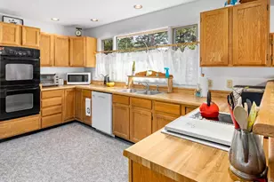 831 Larkspur Rd, Estes Park, CO 80517 - Photo 13