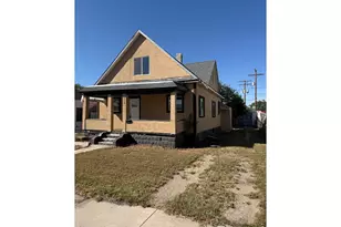 408 Douglas St, Sterling, CO 80751 - Photo 3