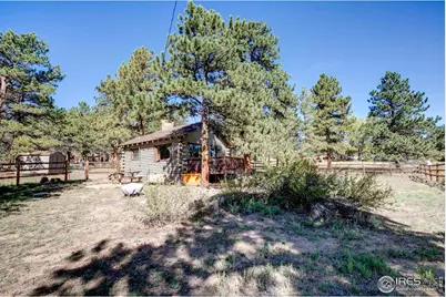 930 Highacres Dr, Estes Park, CO 80517 - Photo 15