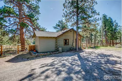 930 Highacres Dr, Estes Park, CO 80517 - Photo 17