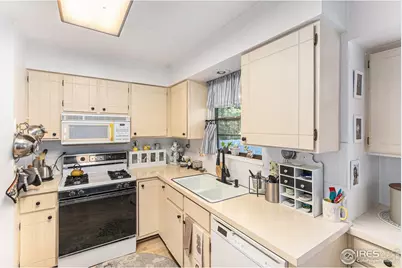 2404 Sheffield Cir E, Fort Collins, CO 80526 - Photo 7