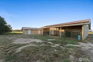 33180 Pikes Peak Dr, Greeley, CO 80631 - Photo 35