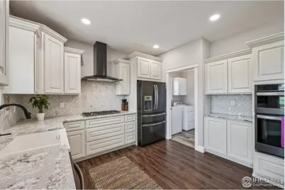 1041 Wisteria Dr, Loveland, CO 80538 - Photo 3