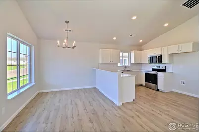 4306 Primrose Ln, Evans, CO 80620 - Photo 9