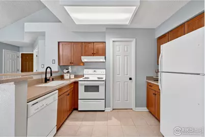 886 S Reed Ct #H, Lakewood, CO 80226 - Photo 7