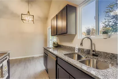 1061 Townley Cir, Longmont, CO 80501 - Photo 11