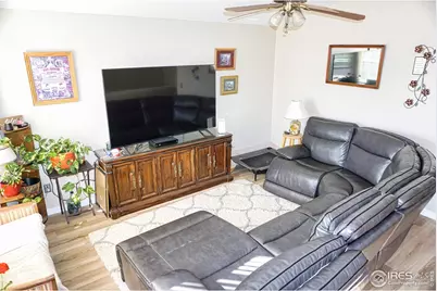 827 E 21st St, Greeley, CO 80631 - Photo 3