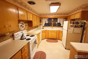 1230 W 6th St, Loveland, CO 80537 - Photo 11