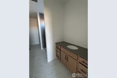 210 Dawn Dr, Hudson, CO 80642 - Photo 5