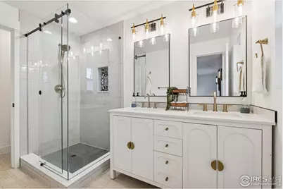 250 S Cleveland Ave, Loveland, CO 80537 - Photo 13