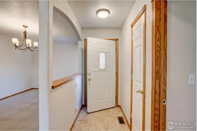 627 Moose Ct, Loveland, CO 80537 - Photo 5