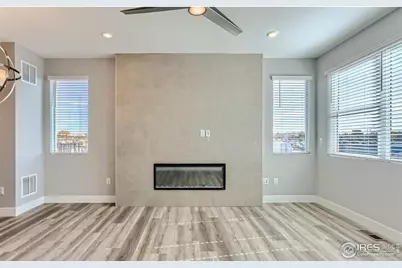 304 Geneva St, Aurora, CO 80010 - Photo 9