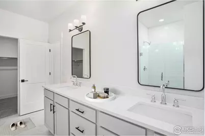 5037 Avon Ave, Loveland, CO 80538 - Photo 7