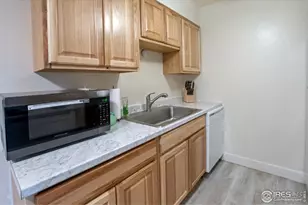 512 E Monroe Dr, Fort Collins, CO 80525 - Photo 17