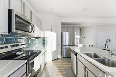 632 Crestone St, Johnstown, CO 80534 - Photo 13