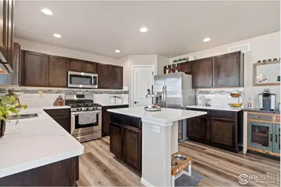 902 Maplebrook Dr, Windsor, CO 80550 - Photo 13