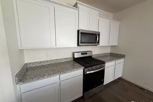 107 65th Ave, Greeley, CO 80634 - Photo 7