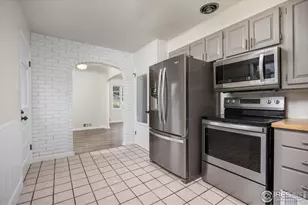 2211 11th St, Greeley, CO 80631 - Photo 11