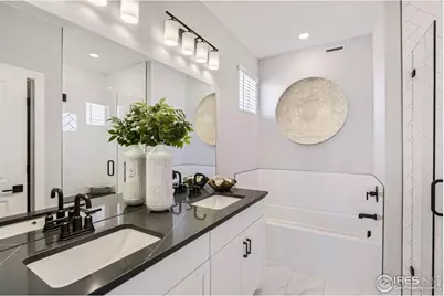 2801 Bear Springs Cir, Longmont, CO 80503 - Photo 15