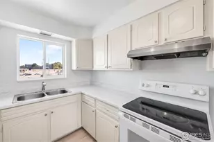 2210 S Dexter St, Denver, CO 80222 - Photo 13