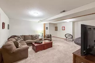 609 Joyce Ct, Berthoud, CO 80513 - Photo 39