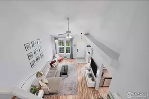 893 S Evanston Cir, Aurora, CO 80012 - Photo 15