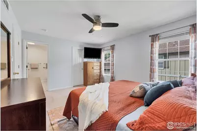 893 S Evanston Cir, Aurora, CO 80012 - Photo 17