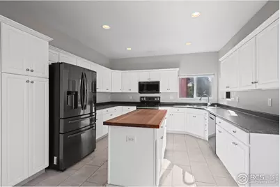 7681 Crystal Lake Ct, Littleton, CO 80125 - Photo 17