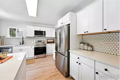 203 N Jefferson Ave, Loveland, CO 80537 - Photo 15