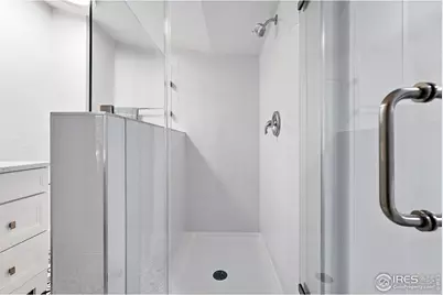 203 N Jefferson Ave, Loveland, CO 80537 - Photo 29