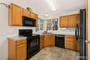 437 Emerald Ct, Loveland, CO 80537 - Photo 9