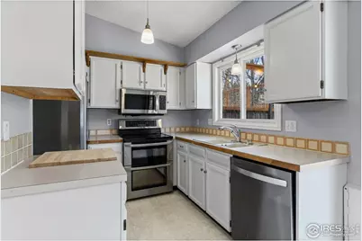 2919 Eindborough Dr, Fort Collins, CO 80525 - Photo 9