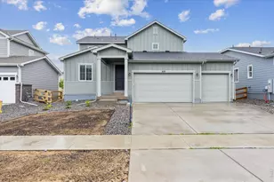 819 Mesic Ln, Windsor, CO 80550 - Photo 1