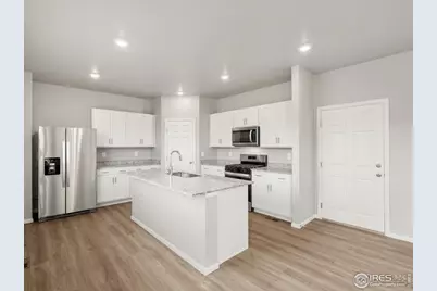 4671 Sunsplash Way, Johnstown, CO 80534 - Photo 7