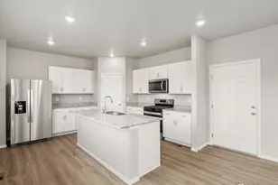 4671 Sunsplash Wy, Johnstown, CO 80534 - Photo 7