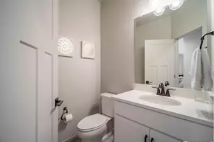 1829 S Helena St, Aurora, CO 80017 - Photo 27