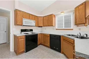 1905 Greenbriar Ct, Johnstown, CO 80534 - Photo 9