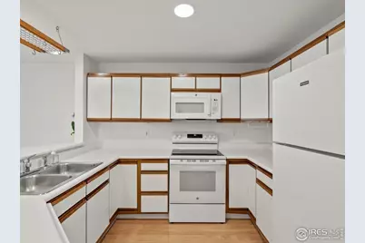 33 S Boulder Cir #316, Boulder, CO 80303 - Photo 9