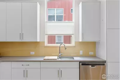 876 Cimarron Dr #B, Lafayette, CO 80026 - Photo 3