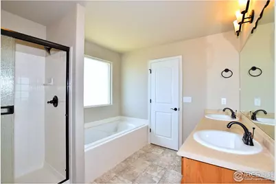 2422 Jasmine Ln, Johnstown, CO 80534 - Photo 31