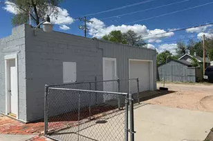 827 Prospect St, Fort Morgan, CO 80701 - Photo 3