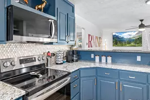 559 S St Vrain Ave, Estes Park, CO 80517 - Photo 17